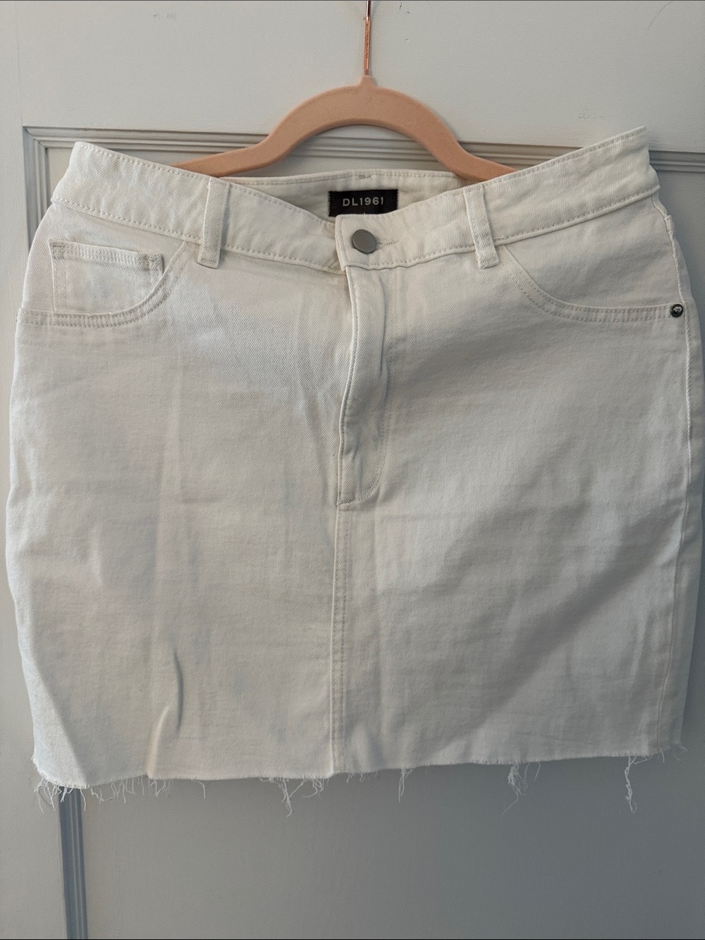 DL1961 White Raw-Hem Denim Mini Skirt 29